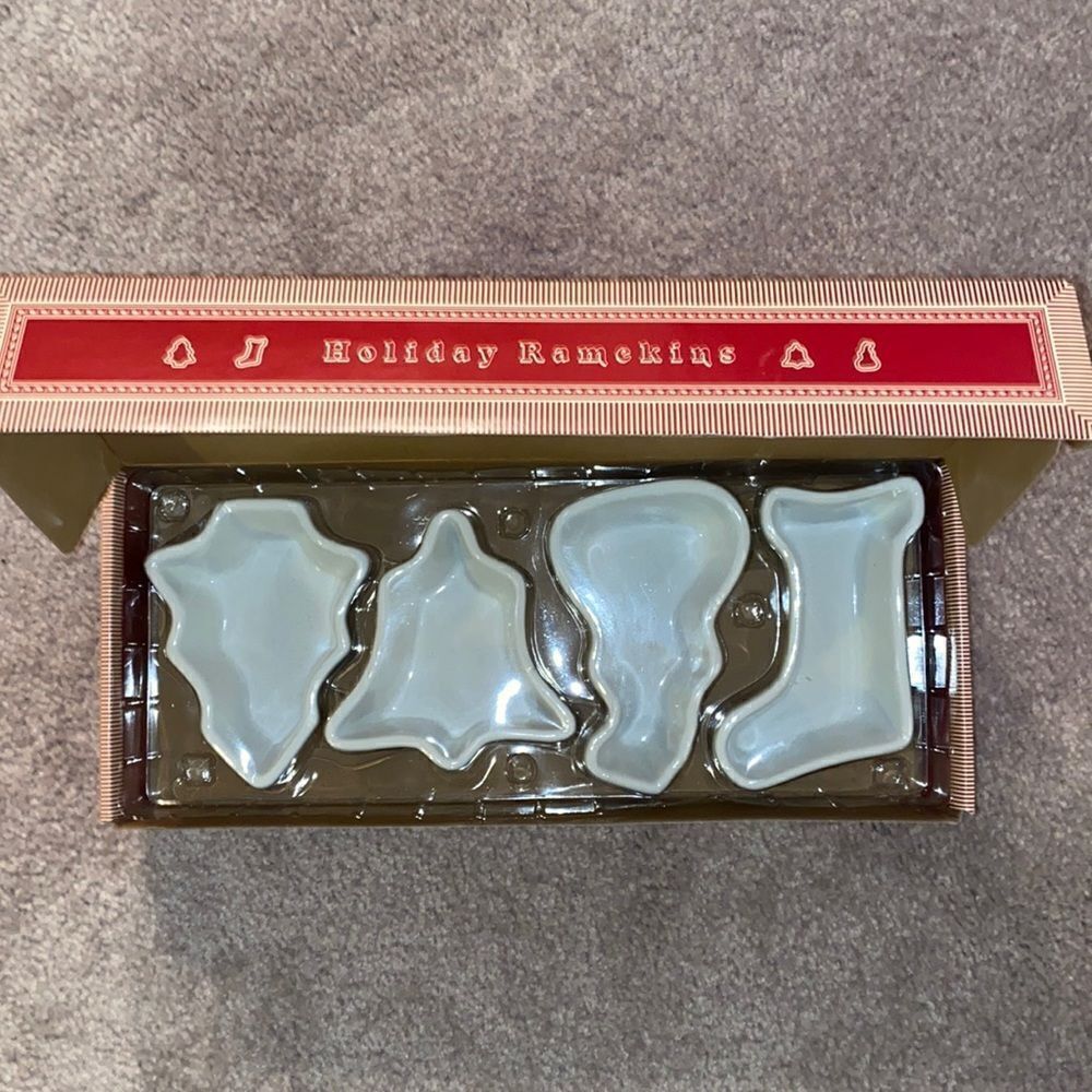 Williams Sonoma Holiday Ramekins! 